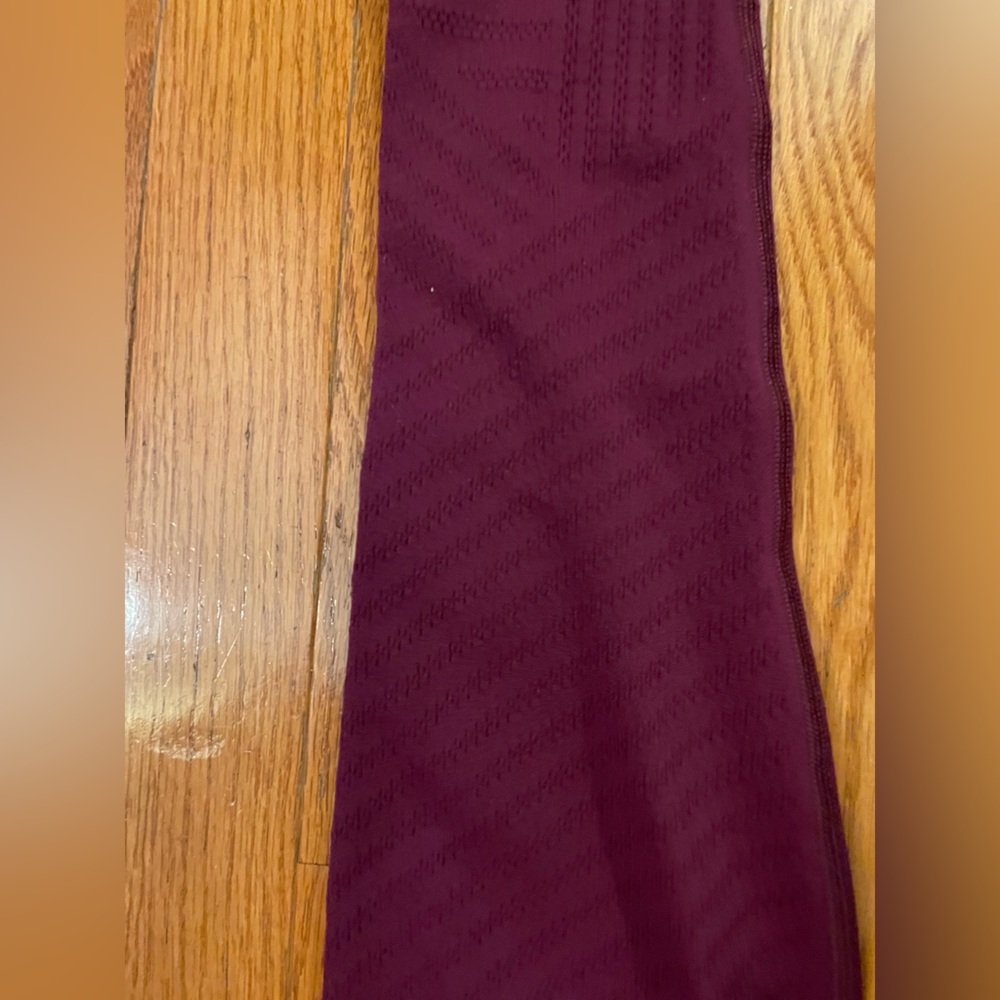 Lululemon Athletica magenta Leggings - Picture 5 of 8